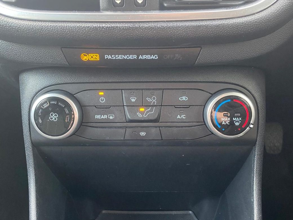 2021 Ford Fiesta - image 27