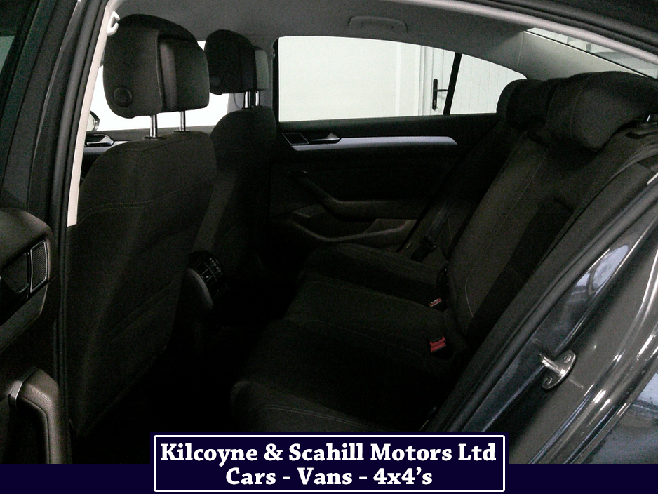 2015 Volkswagen Passat 2.0 TDI SE BUSINESS BLUEMOTION 150PS 4DR