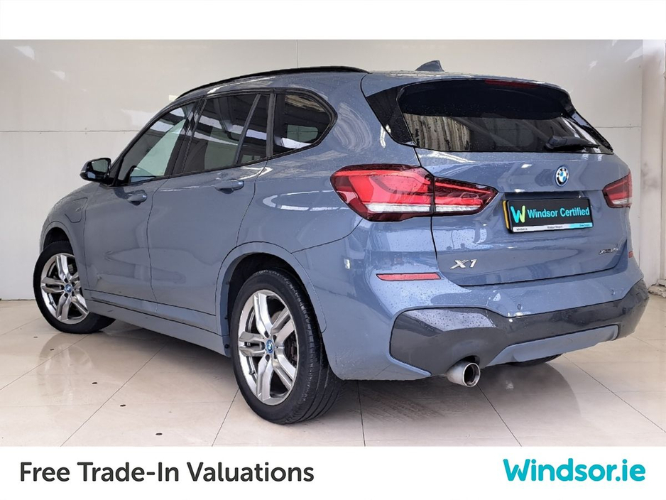 2022 BMW X1 - image 2