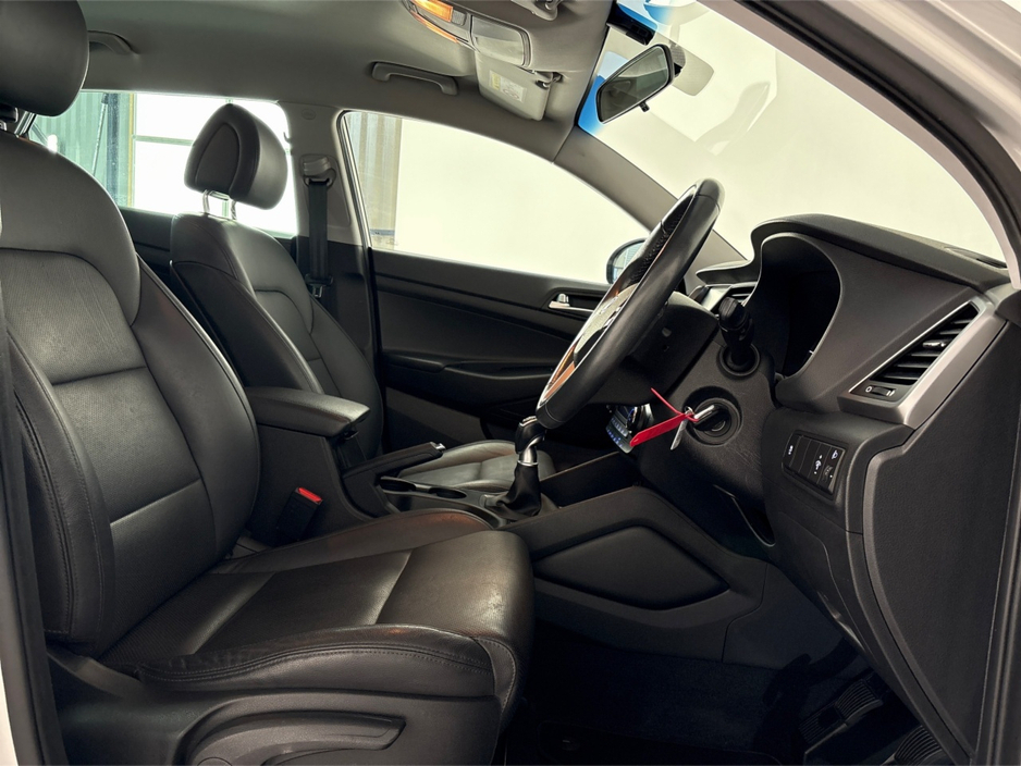 2018 Hyundai Tucson - image 28