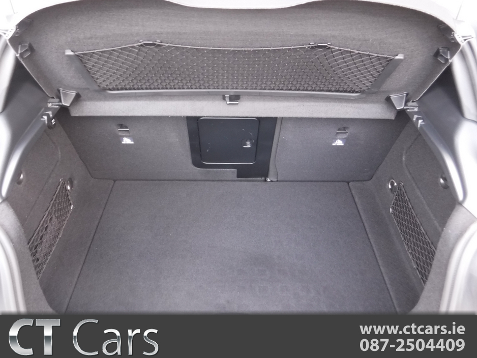 2016 Mercedes-Benz A Class - image 11