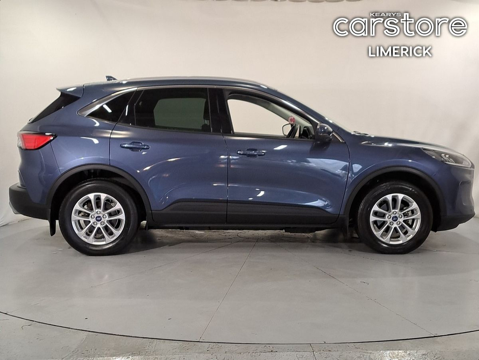 2024 Ford Kuga - image 2