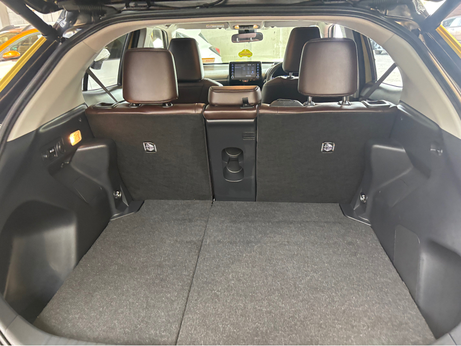 2021 Toyota Yaris - image 18