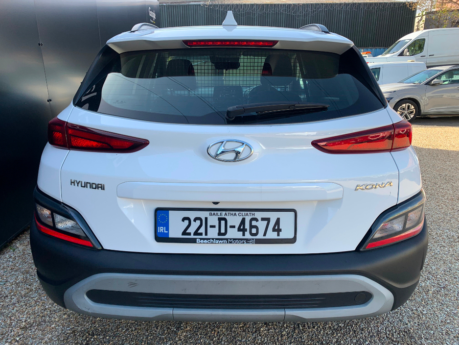 2022 Hyundai Kona - image 4