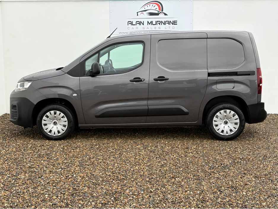 2023 Citroen Berlingo 100BHP ENTERPRISE MODEL 6 SPEED AS NEW CONDITION €17,950