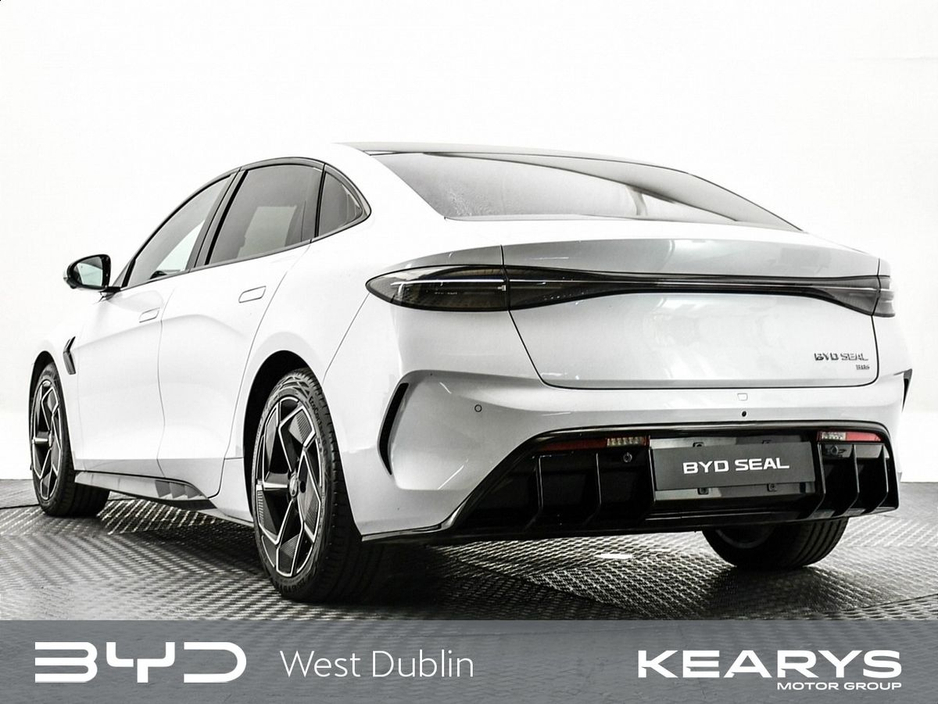 2024 BYD Seal - image 5