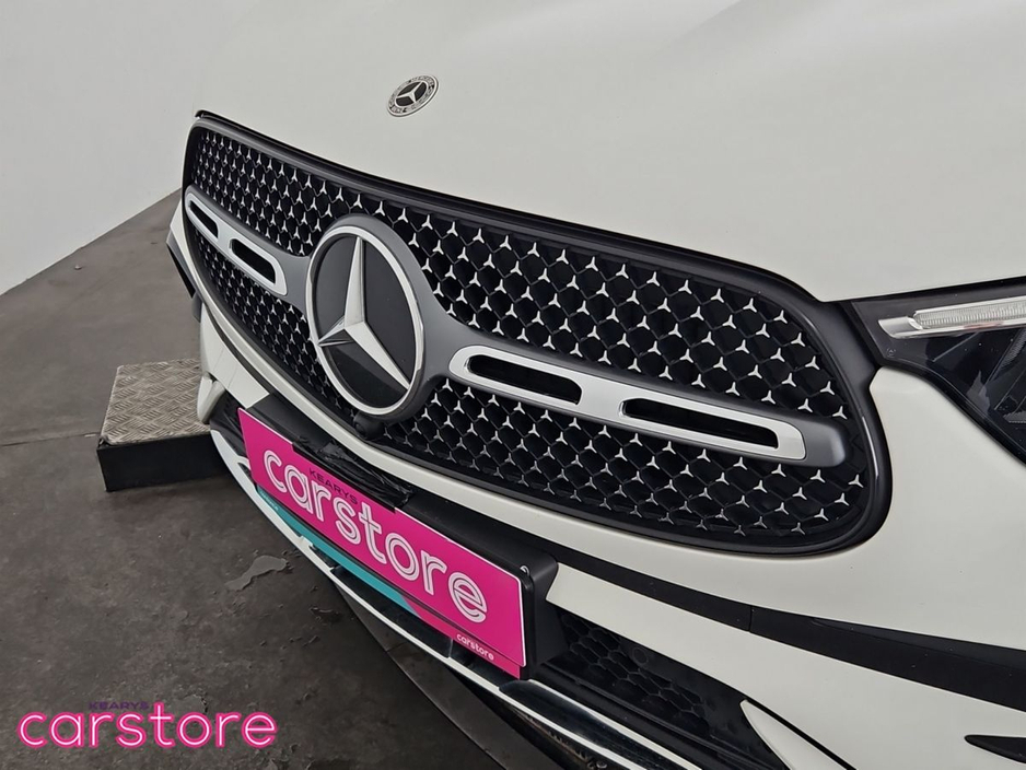 2023 Mercedes-Benz GLC Class - image 17