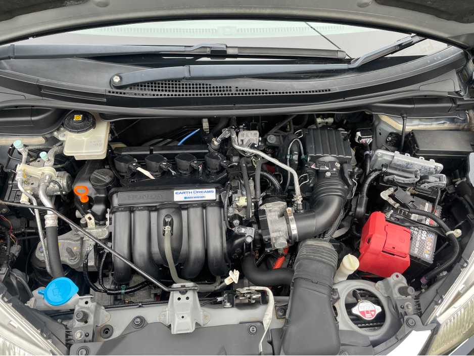 2016 Honda Fit - image 16