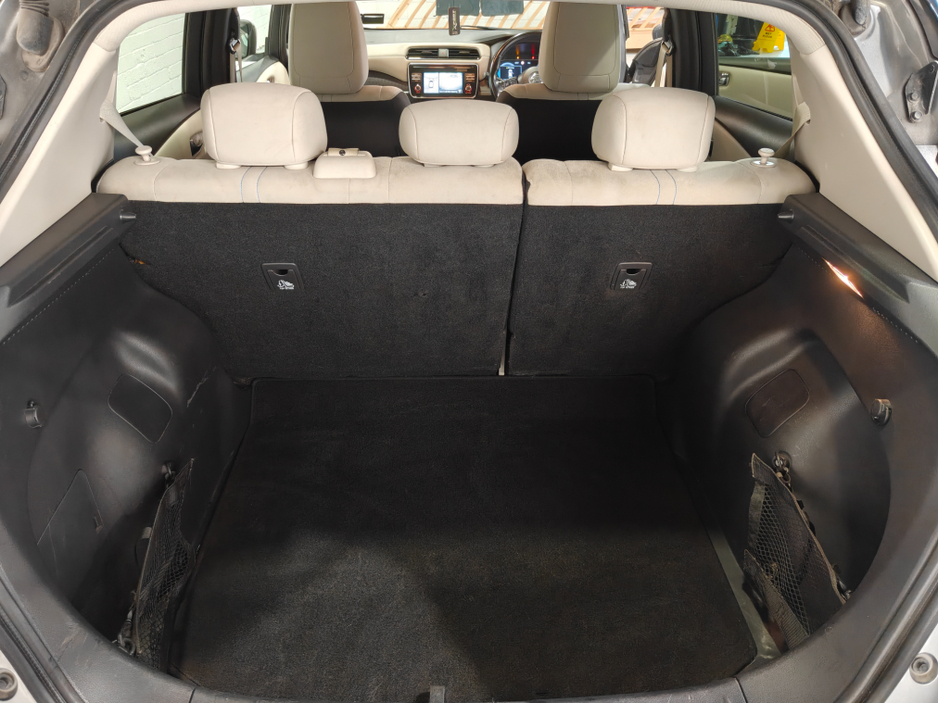 2019 Nissan Leaf - image 24