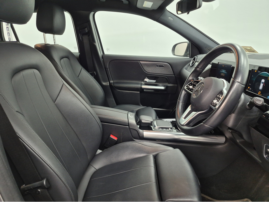 2021 Mercedes-Benz GLA Class - image 16