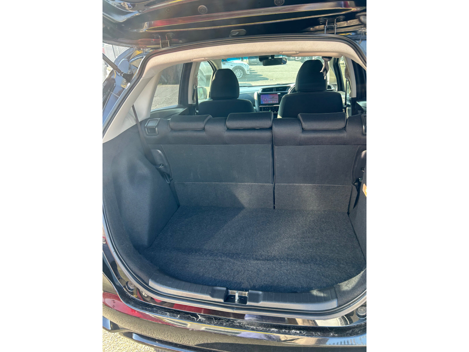 2019 Honda Fit - image 4