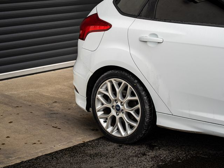 2017 Ford Focus 1.5 TDCI St-line 120PS 5DR €14,950