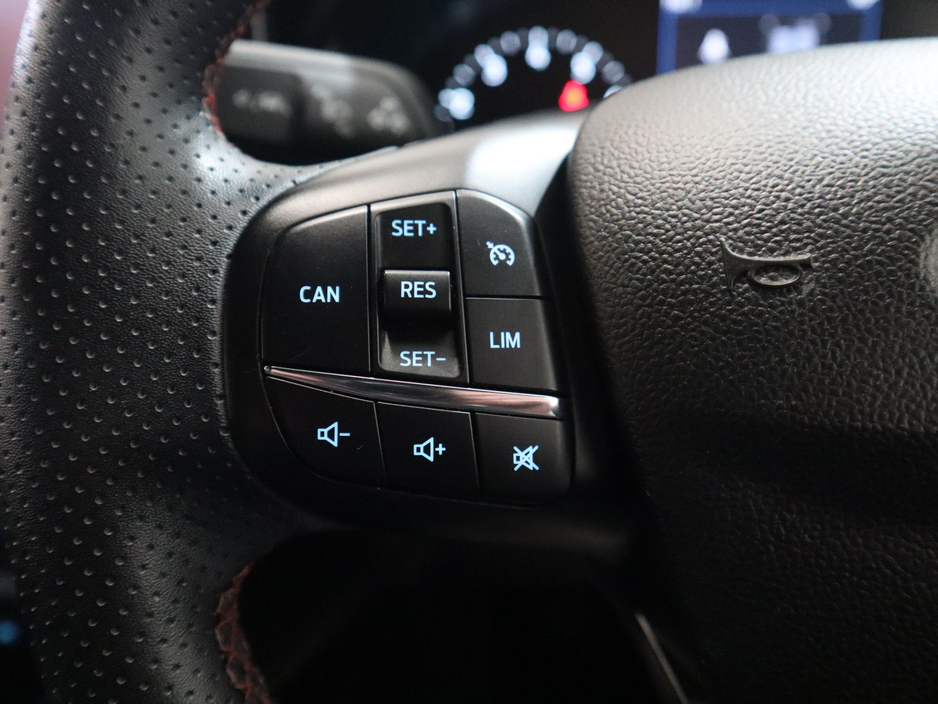 2023 Ford Focus - image 11