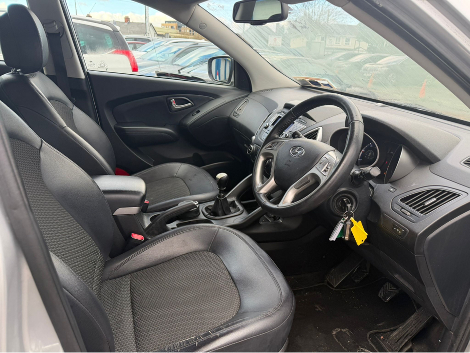2013 Hyundai ix35 - image 9