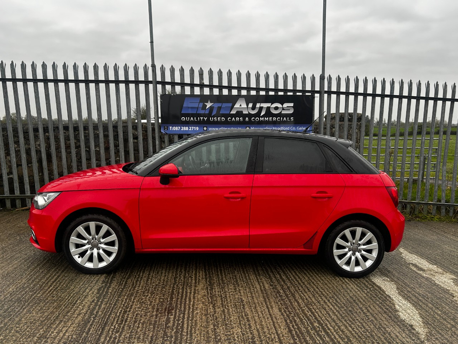 2012 Audi A1 - image 2