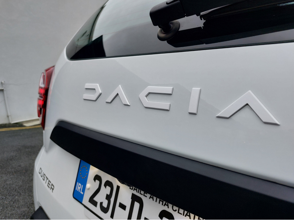 2023 Dacia Duster EXPRESSION BLUE DCI 115 4X2 NB €18,995