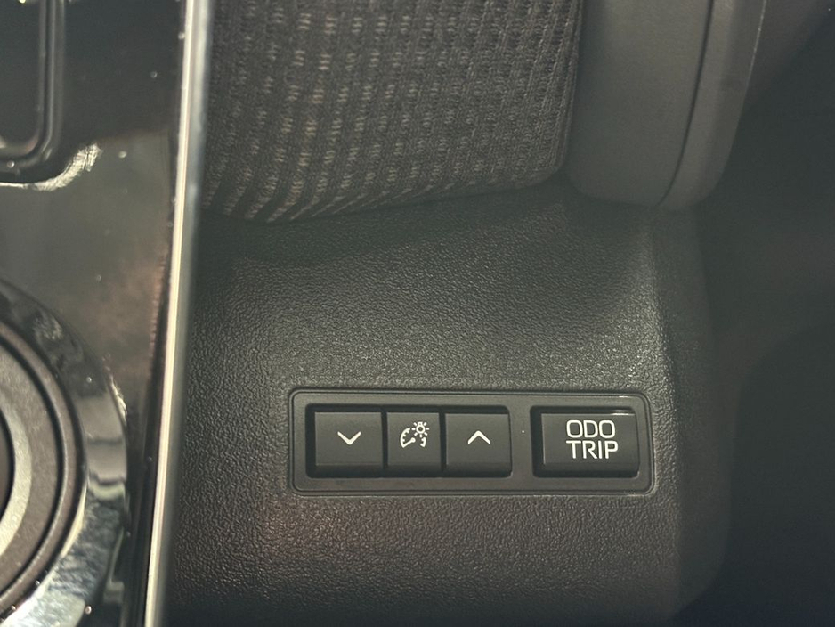 2024 Toyota bZ4X - image 27