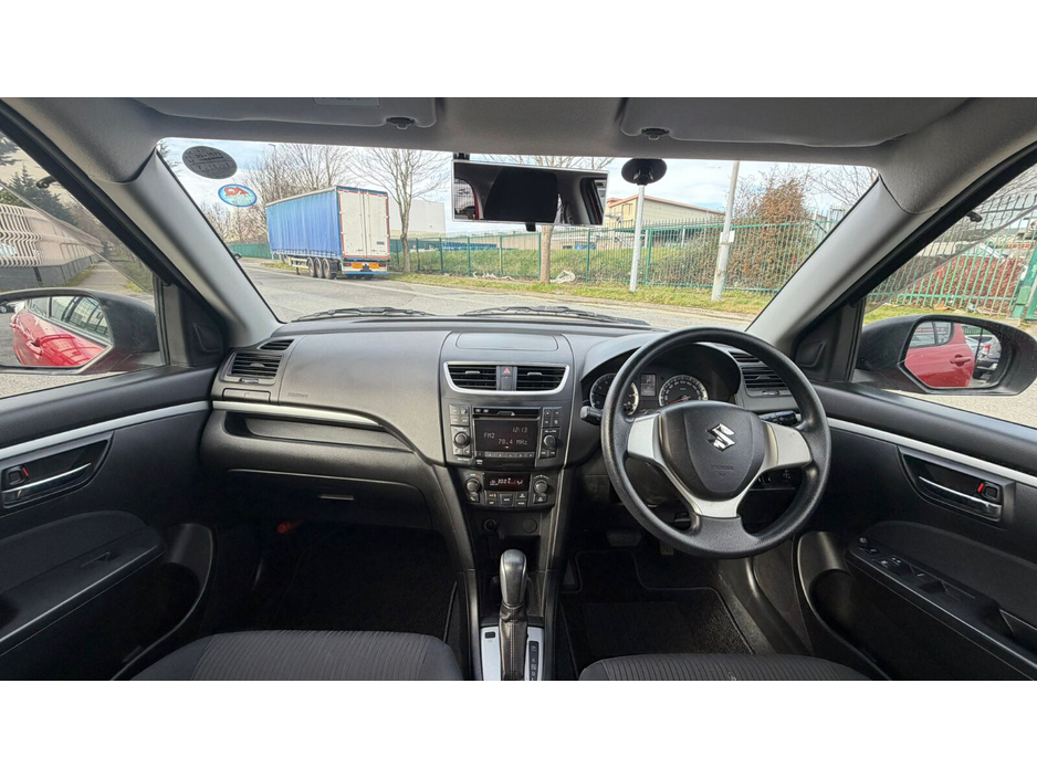 2012 Suzuki Swift - image 12