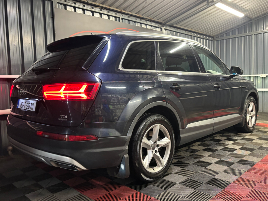 2016 Audi Q7 - image 3