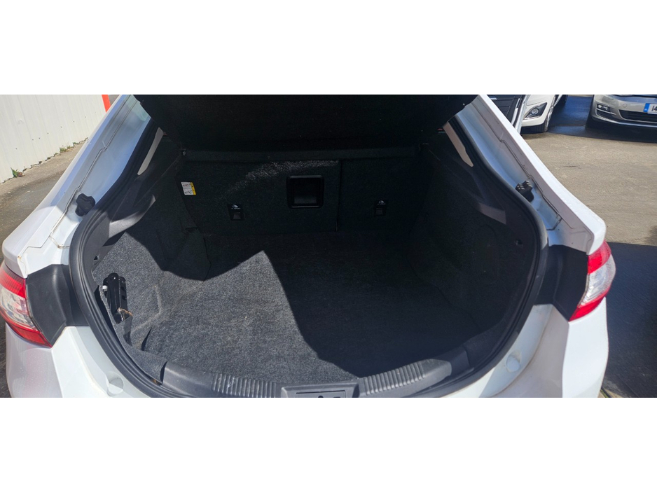 2016 Ford Mondeo - image 29