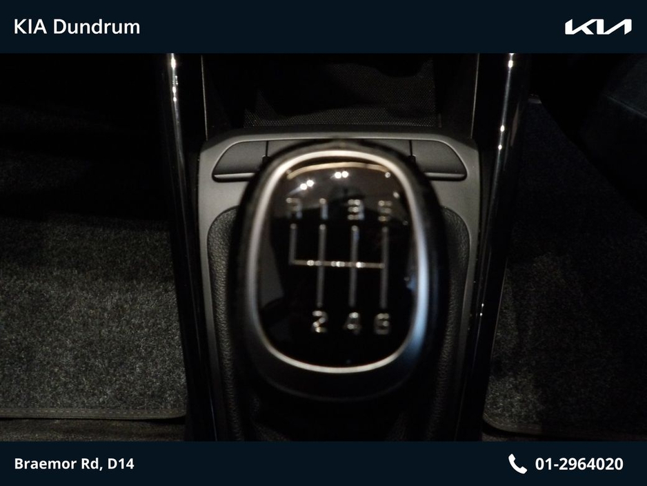 2023 Kia Stonic - image 10