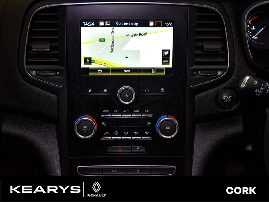 2020 Renault Megane - image 22