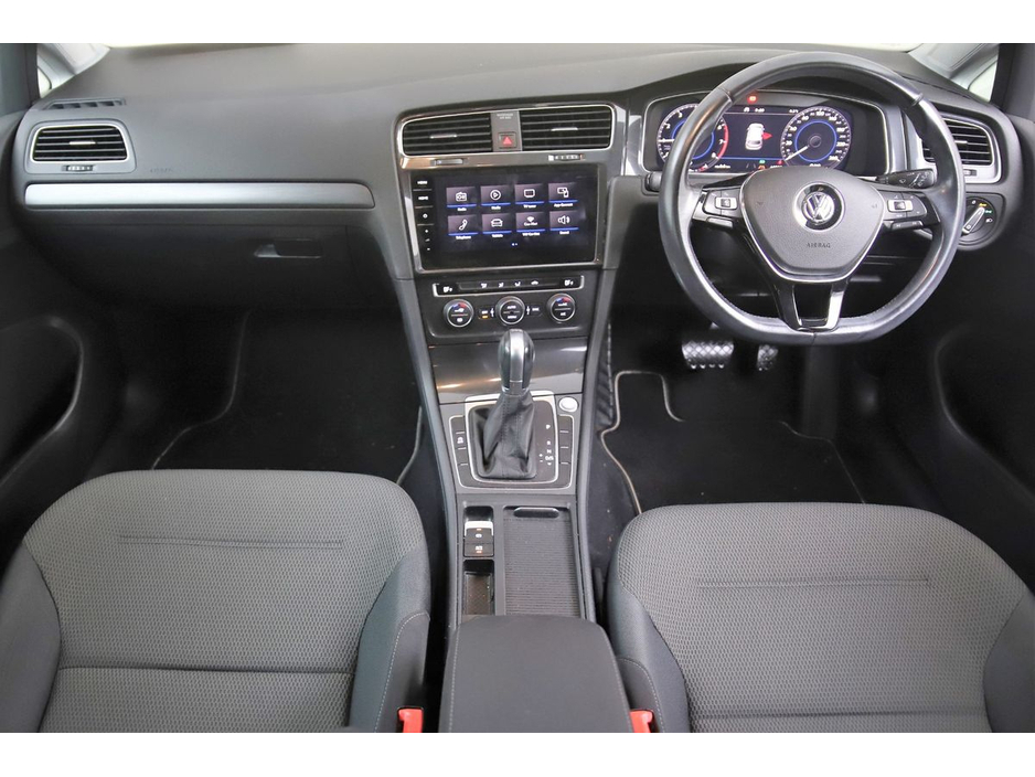 2019 Volkswagen Golf - image 14