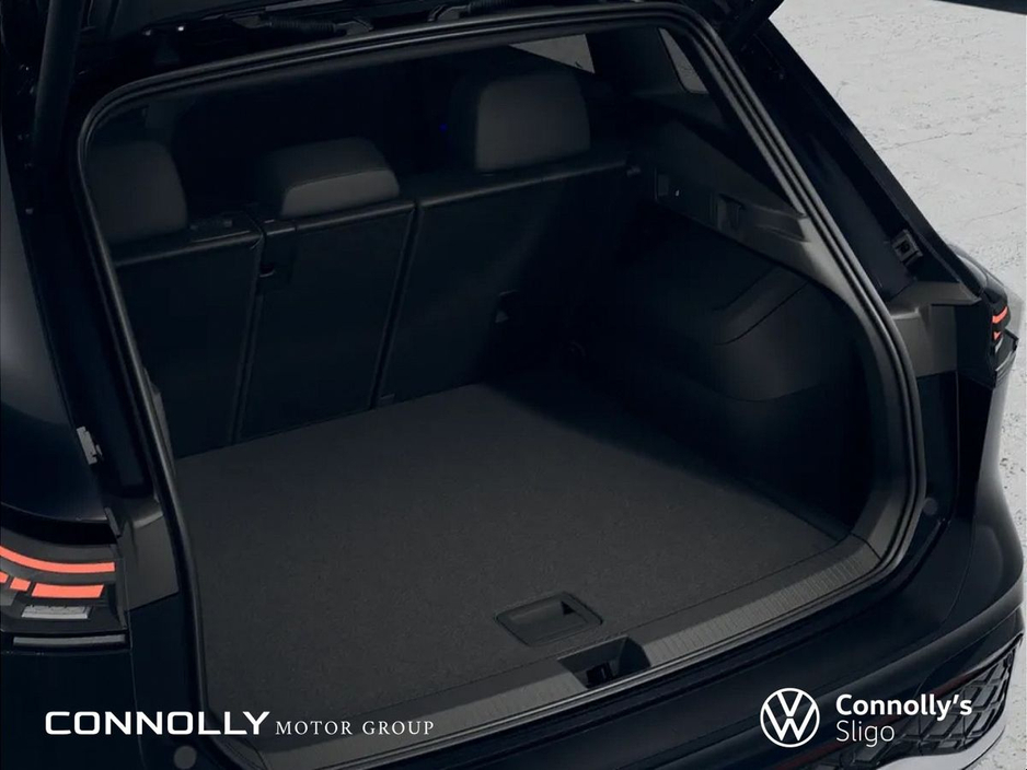 2026 Volkswagen Tiguan - image 8