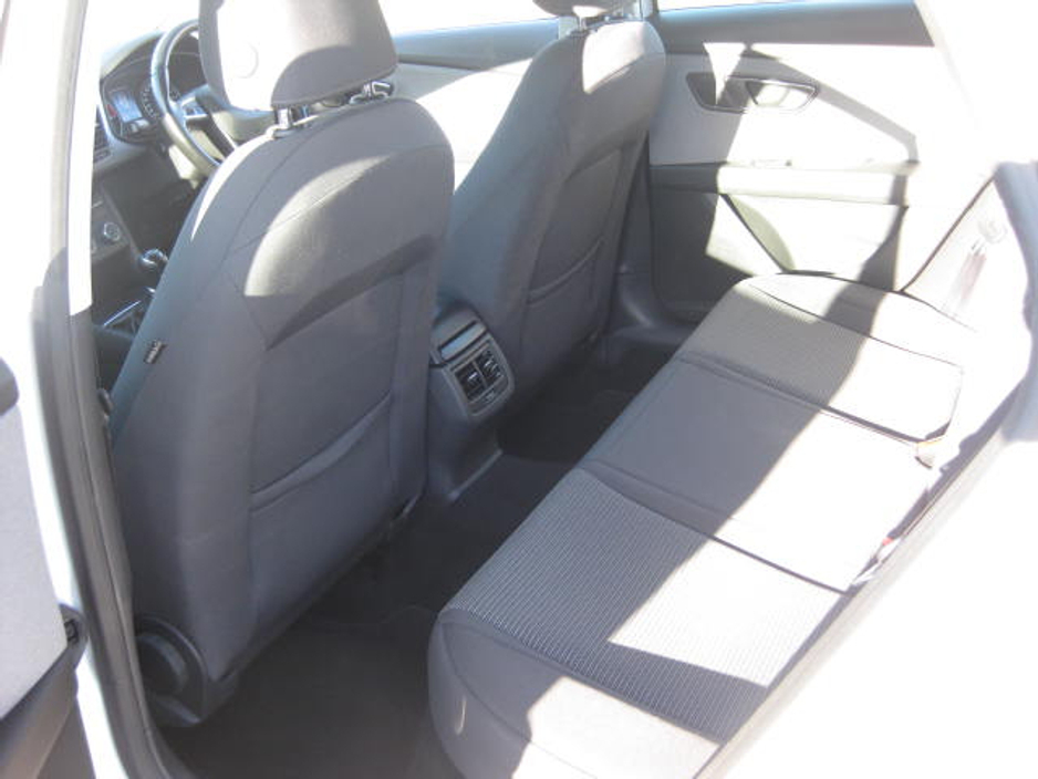 2020 SEAT Leon - image 8