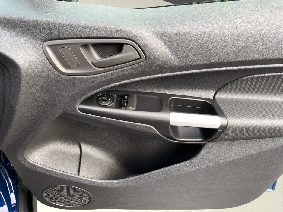 2016 Ford Transit Connect LWB TREND 95PS 1.6 TDCI 3DR - Stunning Condition - 1 Owner -Very Low Mileage!! €8,950