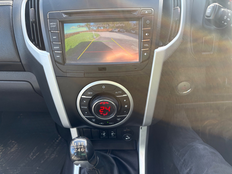 2019 Isuzu D-MAX - image 16