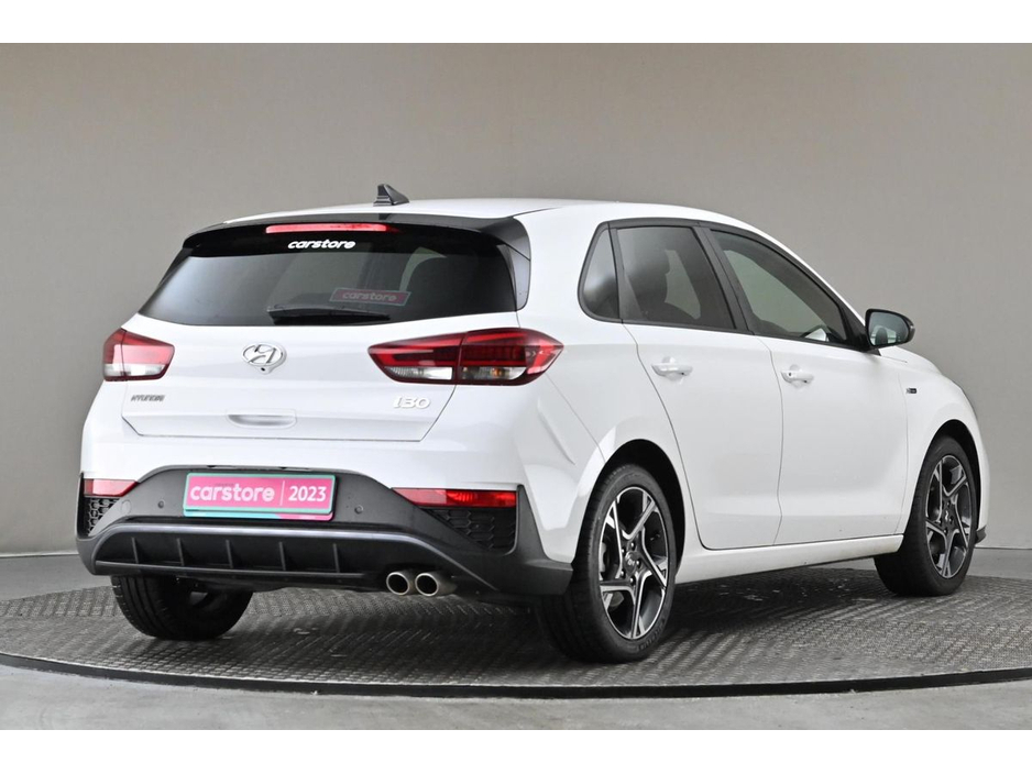 2023 Hyundai i30 - image 9