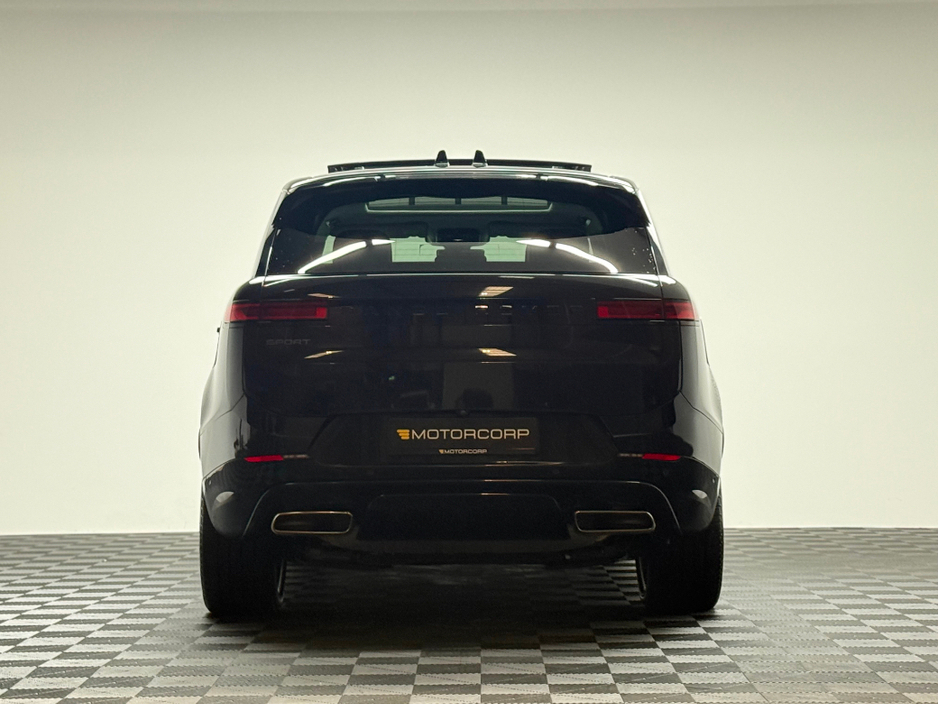 2024 Land Rover Range Rover Sport HSE DYNAMIC P460E *PAN ROOF* €104,990