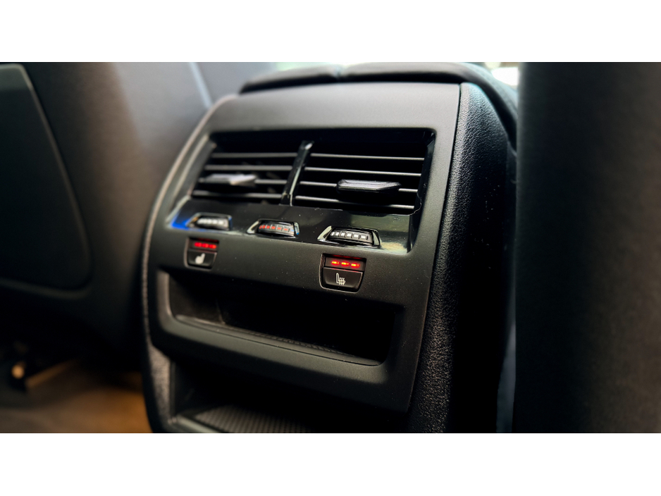 2022 BMW X5 - image 17