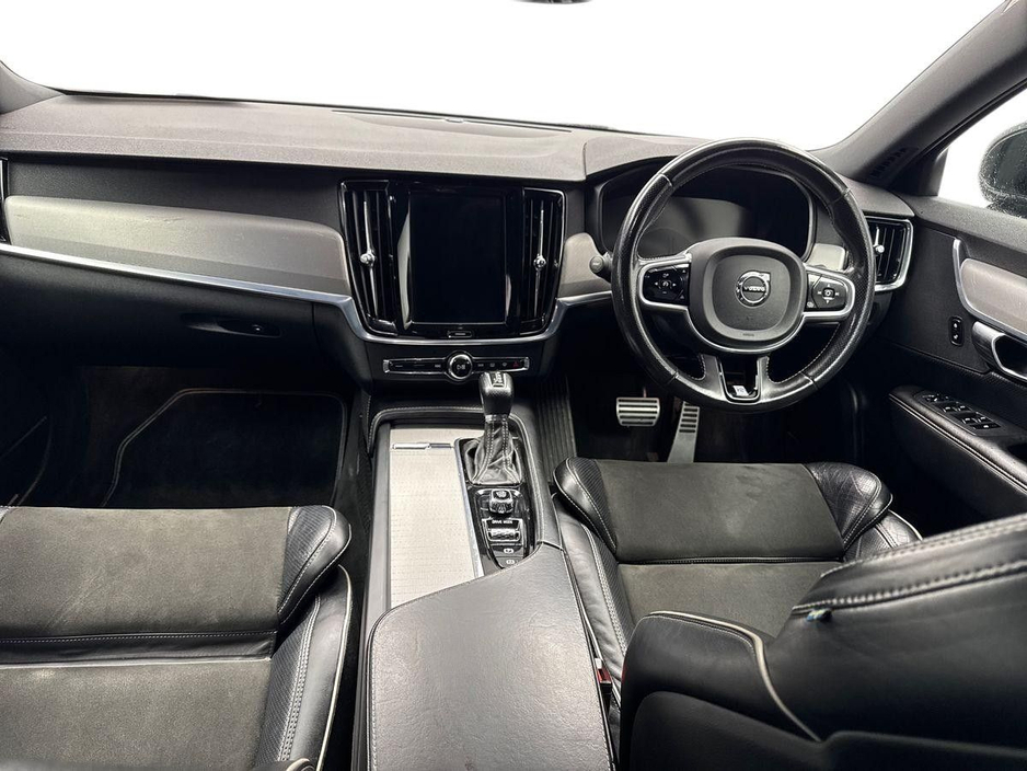2018 Volvo S90 - image 8