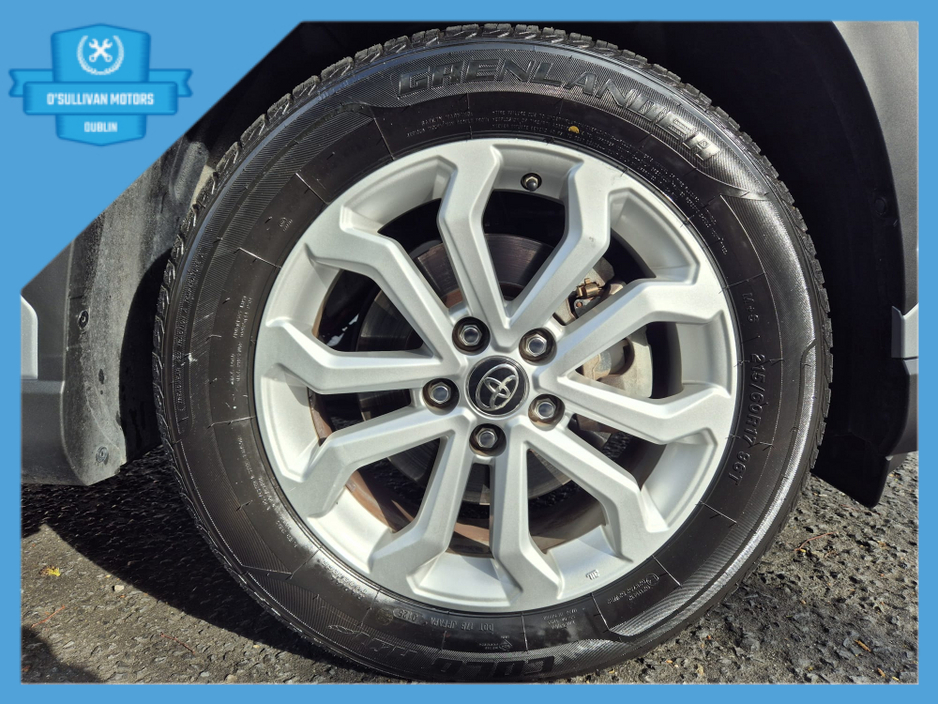 2023 Toyota Corolla Cross - image 24