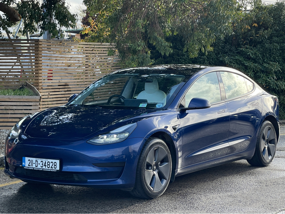 2021 Tesla Model 3 - image 2