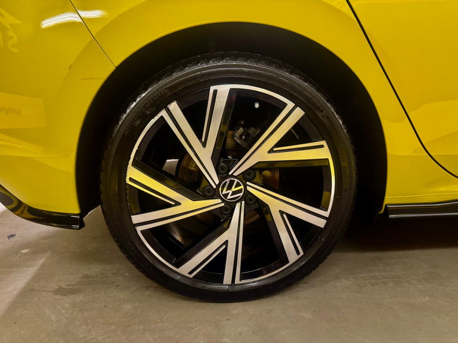 2024 Volkswagen Golf - image 30