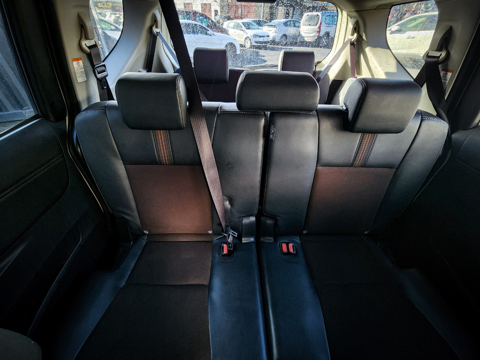 2019 Toyota Sienta - image 36