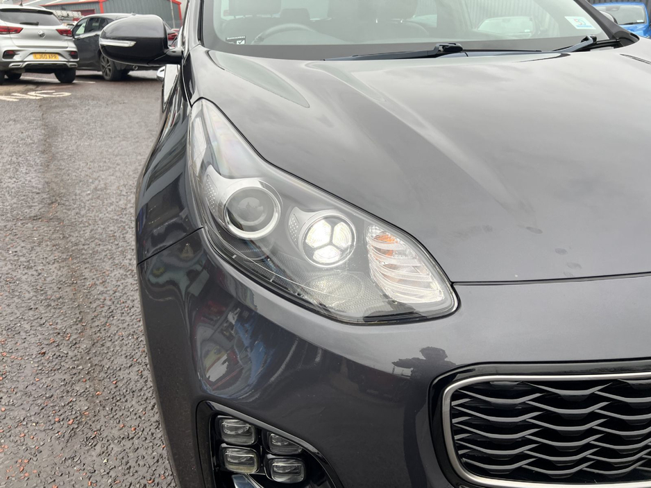 2017 Kia Sportage - image 2