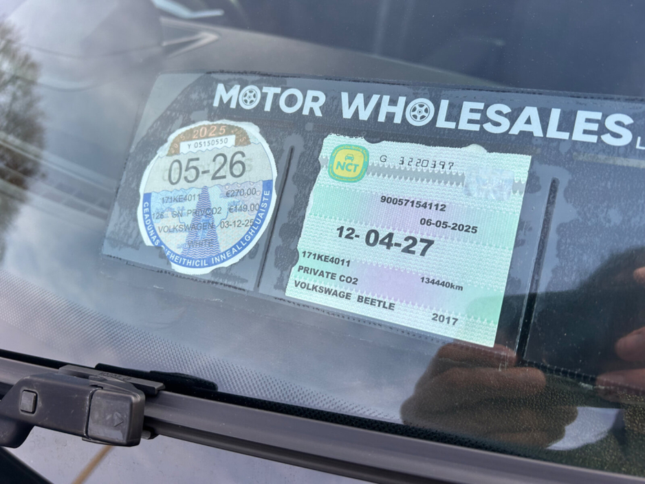 2017 Volkswagen Beetle - image 6