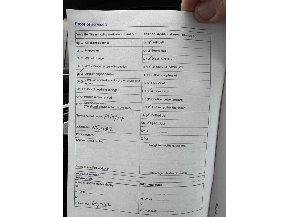 2016 Volkswagen Golf - image 19