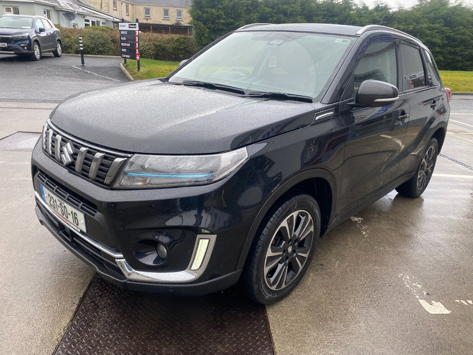 2023 Suzuki Vitara - image 3