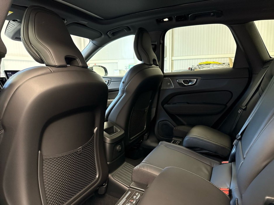 2026 Volvo XC60 - image 29