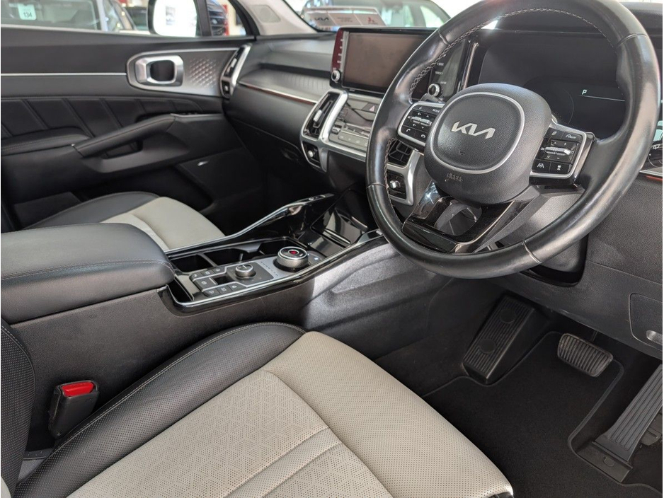 2022 Kia Sorento 1.6 PHEV K4 4X4 7 seats €42,995