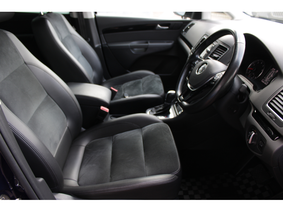 2017 Volkswagen Sharan 1.4TSI HIGHLINE EDITION  5DR MPV 7 SEAT AUTO // HUGE SPEC // 118,000KM'S / IMMACUALTE CONDITION // BUY WITH CONFIDENCE AA AND SIMI APPROVED DEALER 2025 // FINANCE ARRANGED // ALL TRADE INS WELCOME // €25,950