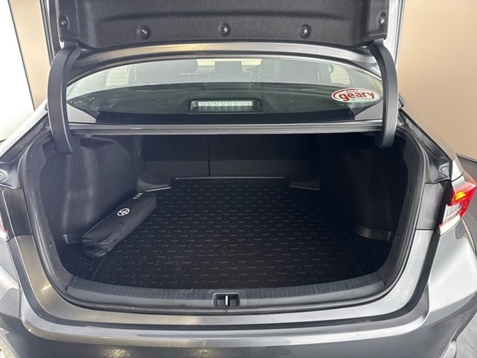2023 Toyota Corolla - image 10