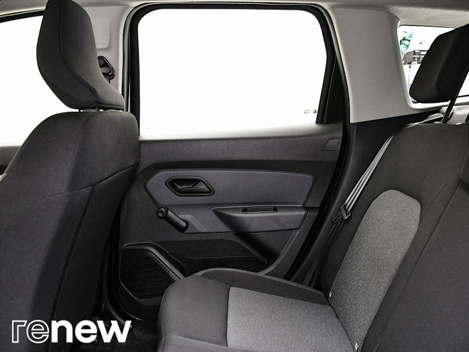 2021 Dacia Duster - image 11