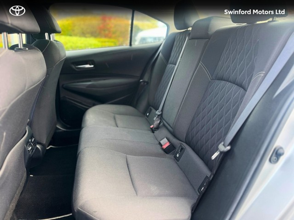 2021 Toyota Corolla - image 7