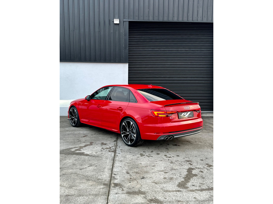 2016 Audi A4 2.0TDI 190HP S Line €23,995